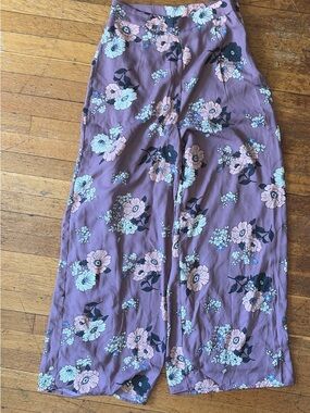 Sadie & Sage floral wide legged pants
